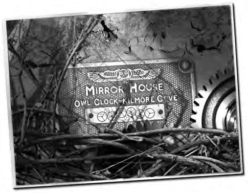Ulysses Moore - Tập 3: Ngôi Nhà Gương